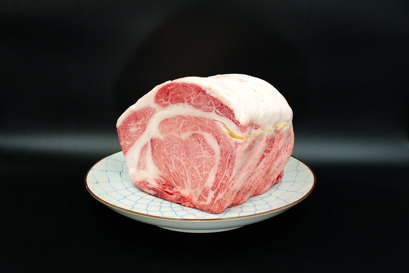 炭火焼きの和牛